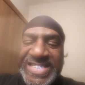 Meet your Posher, Troy